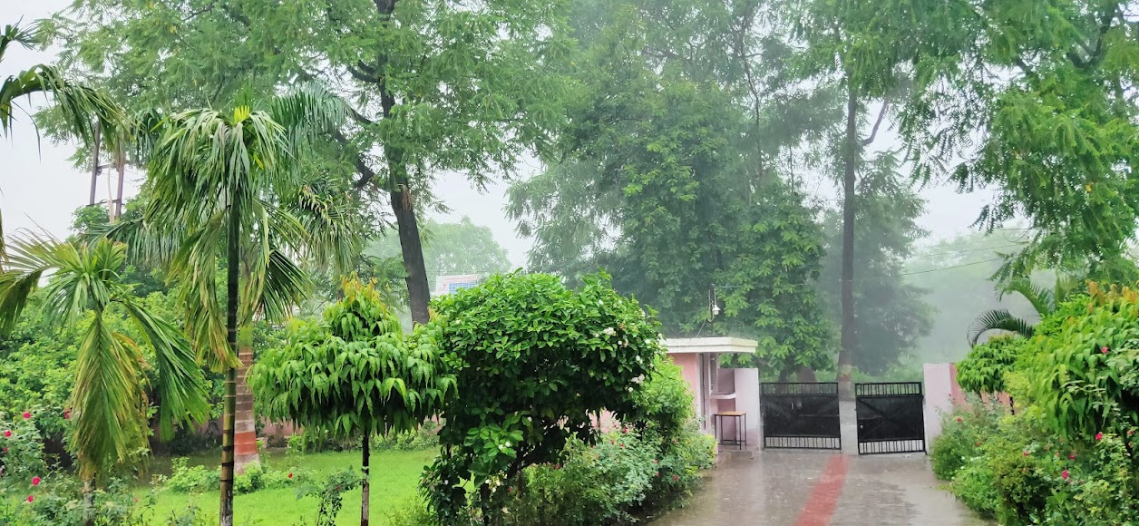 IET Lucknow Image 23