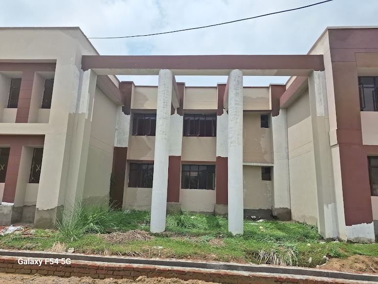 REC Pratapgarh Image 12